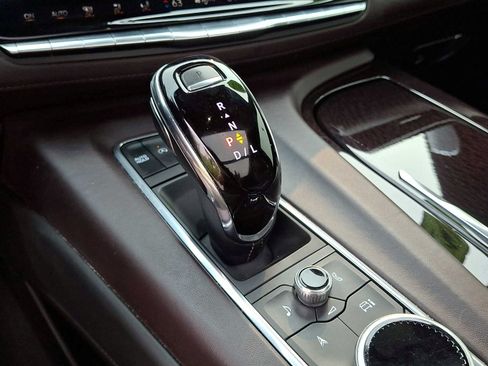 Certified 2023 Cadillac Escalade Sport Platinum w/ LPO, ONYX Package AWD/4WD image 20