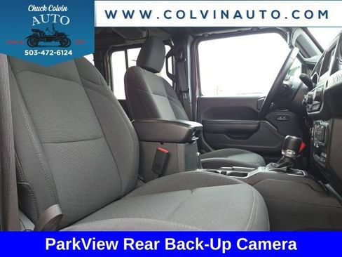 Used 2023 Jeep Wrangler Unlimited w/ Cold Weather Group AWD/4WD image 16