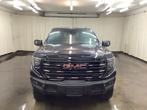New 2026 GMC Sierra 1500 AT4X image 3