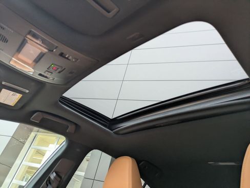 Used 2025 Lexus IS 300 F Sport image 25