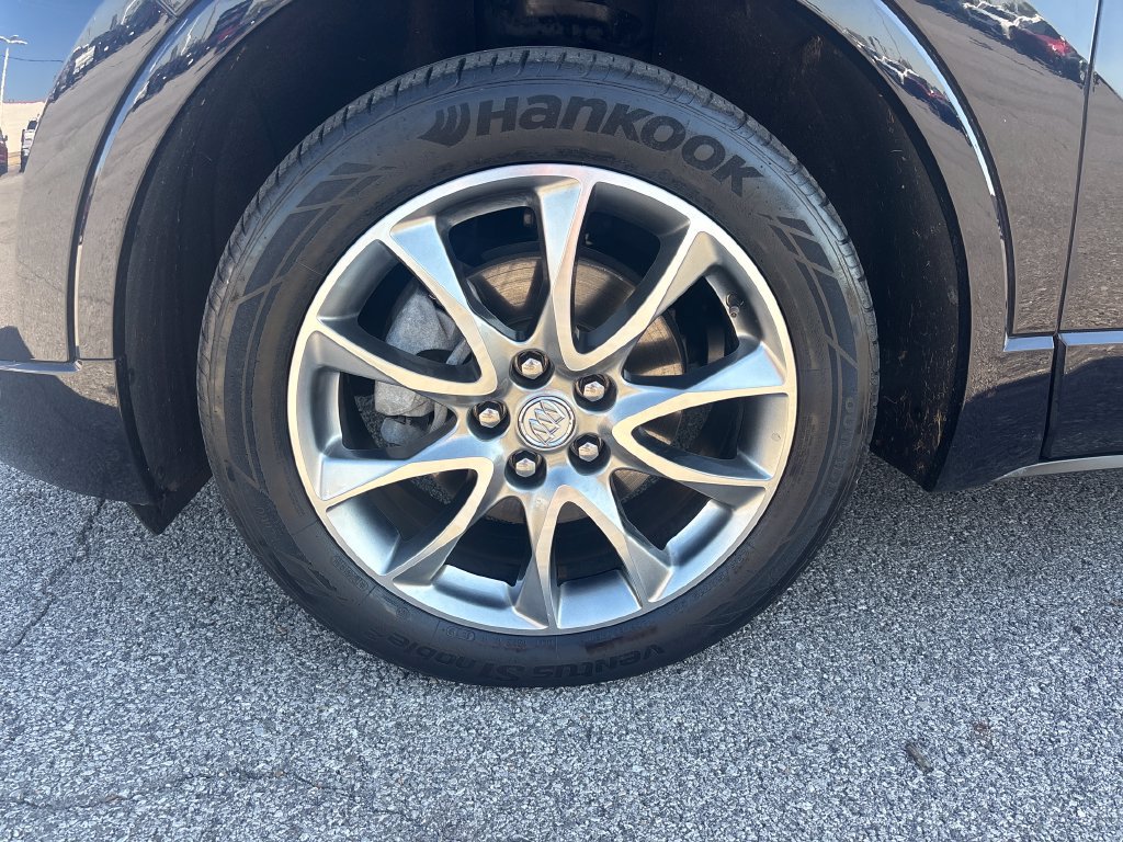 Used 2020 Buick Envision Essence w/ Experience Buick Package AWD/4WD image 32