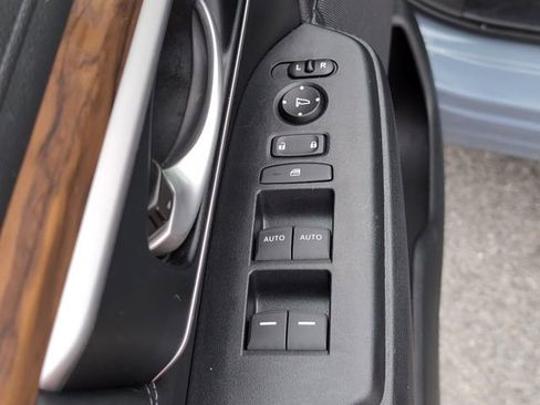 Used 2020 Honda CR-V EX-L image 16