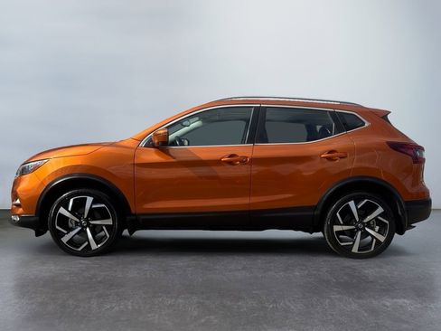 Used 2022 Nissan Rogue Sport SL w/ Premium Package image 8
