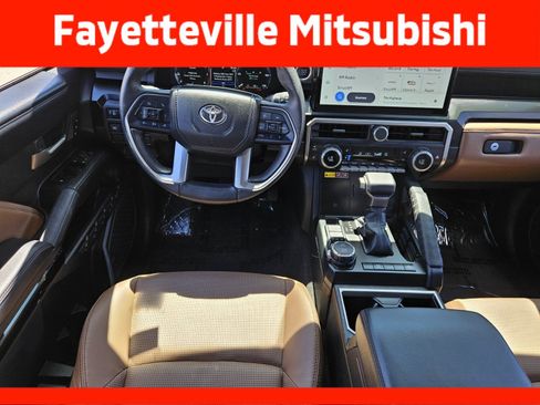 Used 2025 Toyota 4Runner Limited AWD/4WD image 12