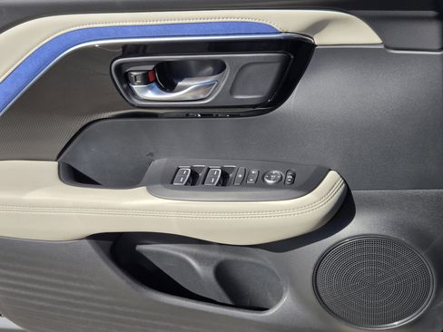 Certified 2025 Acura ADX A-Spec image 29