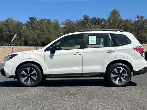 Used 2017 Subaru Forester 2.5i w/ Alloy Wheel Package AWD/4WD image 6