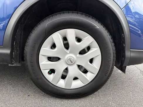 Used 2020 Nissan Rogue Sport S FWD image 12
