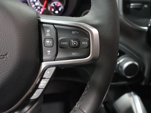 Used 2025 RAM 1500 Big Horn AWD/4WD image 37