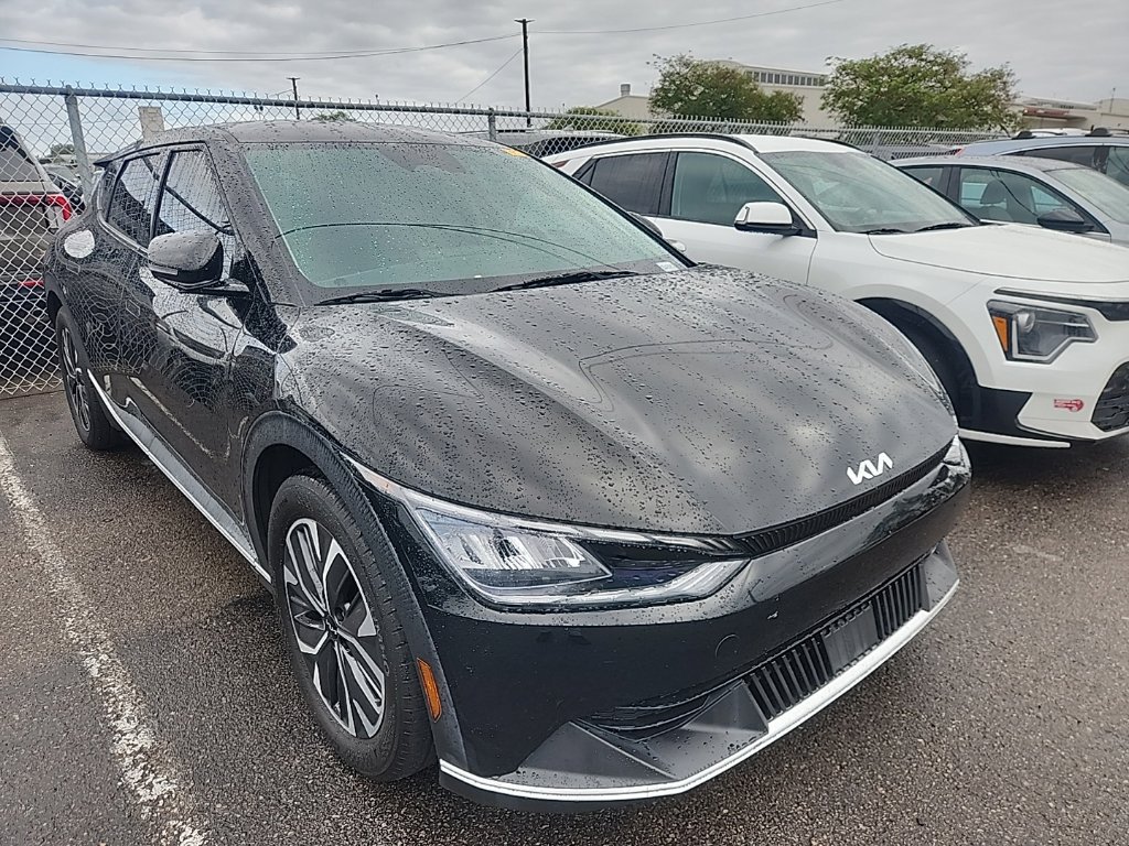 Used 2024 Kia EV6 Light RWD image 1