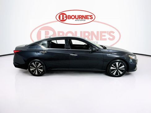 Used 2019 Nissan Altima 2.5 SL FWD image 11