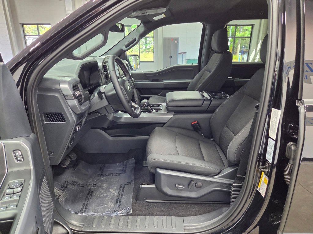 Used 2026 Ford F150 XLT w/ Equipment Group 302A MID AWD/4WD image 30