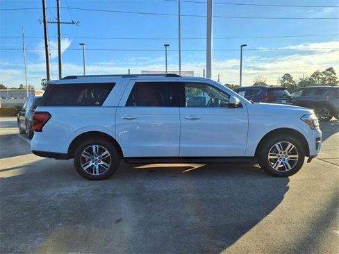 Used 2024 Ford Expedition Max Limited image 5