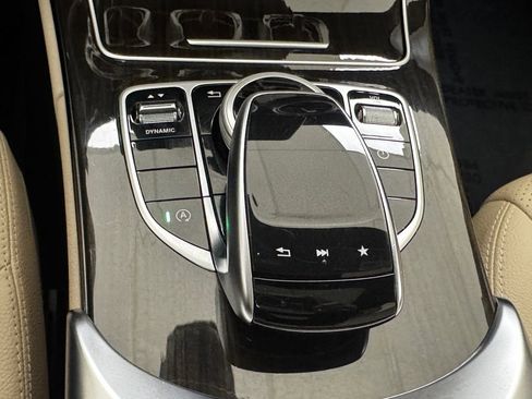 Used 2018 Mercedes-Benz C 300 4MATIC Sedan image 23