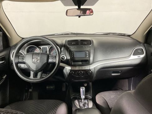 Used 2017 Dodge Journey SE image 17