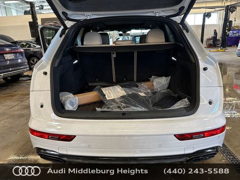 Used 2025 Audi Q5 2.0T Premium w/ Convenience Plus Package image 27