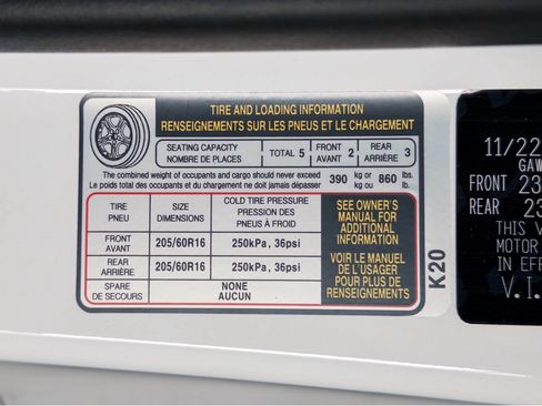 Used 2023 Kia Niro EX w/ EX Cold Weather Package FWD image 28