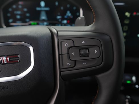 Used 2025 GMC Sierra 1500 AT4 w/ AT4 Premium Package image 28