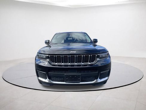 Used 2023 Jeep Grand Cherokee L Limited image 2