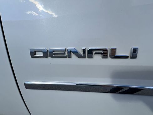 Certified 2017 GMC Yukon Denali w/ Open Road Package image 33