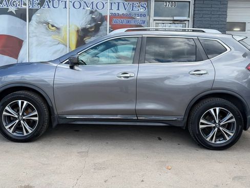 Used 2017 Nissan Rogue SL w/ SL Premium Package AWD/4WD image 4