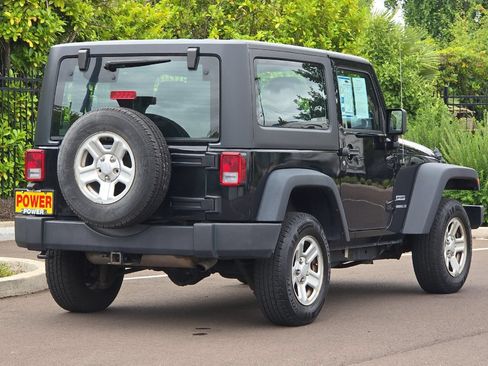Used 2014 Jeep Wrangler Sport w/ Connectivity Group AWD/4WD image 4