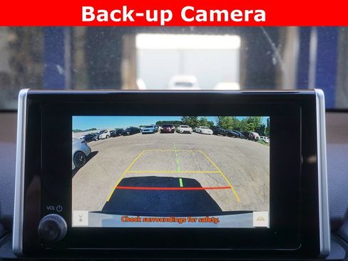 Used 2024 Toyota RAV4 XLE AWD/4WD image 7