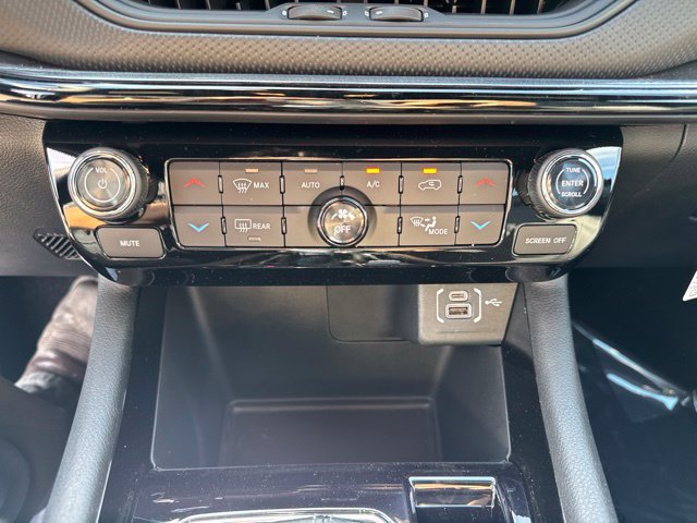 New 2026 Jeep Compass Latitude AWD/4WD image 15