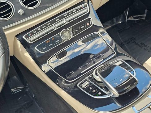 Certified 2017 Mercedes-Benz E 300 4MATIC image 30