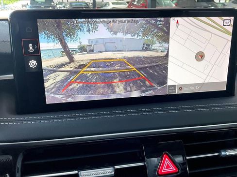 Used 2025 Genesis G70 2.5T RWD image 29