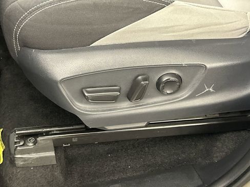 Used 2024 Toyota Tacoma TRD Off-Road w/ TRD Off Road Upgrade Package image 21