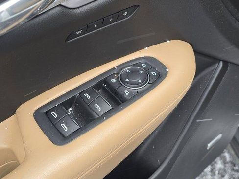 Used 2022 Cadillac XT6 Premium Luxury w/ Platinum Package image 18