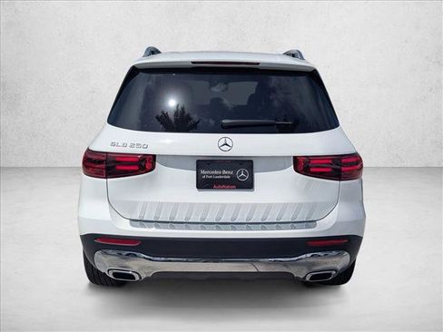 New 2026 Mercedes-Benz GLB 250 image 7