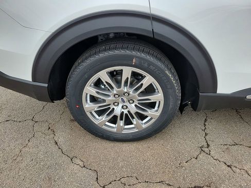 New 2026 Ford Explorer Platinum RWD image 7