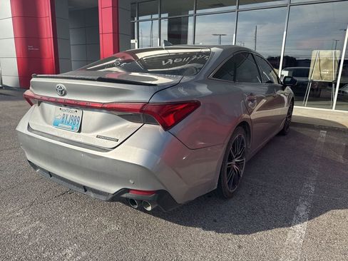 Used 2019 Toyota Avalon Touring w/ Advanced Safety Package FWD image 3