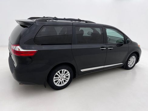 Used 2016 Toyota Sienna XLE w/ Protection Package FWD image 6