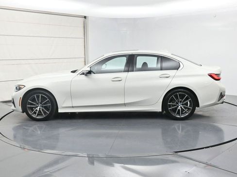 Used 2019 BMW 330i xDrive Sedan w/ Premium Package AWD/4WD image 19