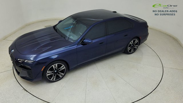 Used 2023 BMW 760i xDrive AWD/4WD image 79