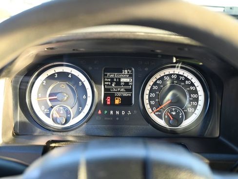 Used 2018 RAM 2500 Tradesman w/ Chrome Appearance Group image 21