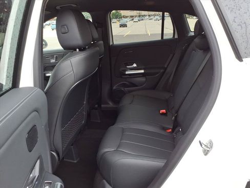 Used 2026 Mercedes-Benz GLA 250 4MATIC image 11