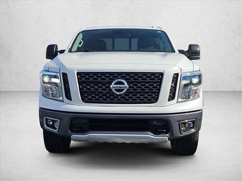 Used 2018 Nissan Titan PRO-4X w/ Pro-4x Convenience Package image 2