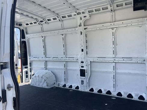 Used 2021 RAM ProMaster 2500 FWD image 13