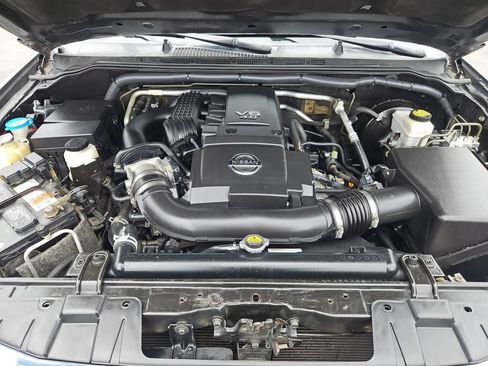 Used 2018 Nissan Frontier PRO-4X AWD/4WD image 31