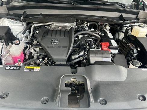 Certified 2024 Toyota Grand Highlander AWD image 26