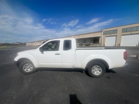 Used 2012 Nissan Frontier S w/ S Preferred Pkg RWD image 7
