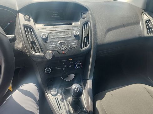 Used 2015 Ford Focus S FWD image 23