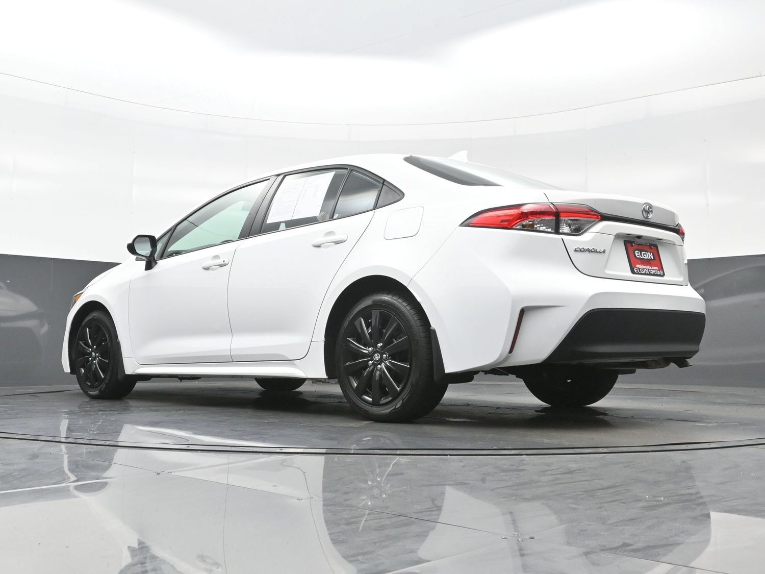 Used 2023 Toyota Corolla LE FWD image 27