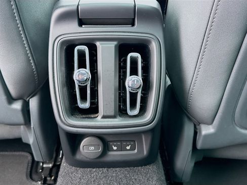 Used 2021 Polestar Polestar 2 AWD/4WD image 17