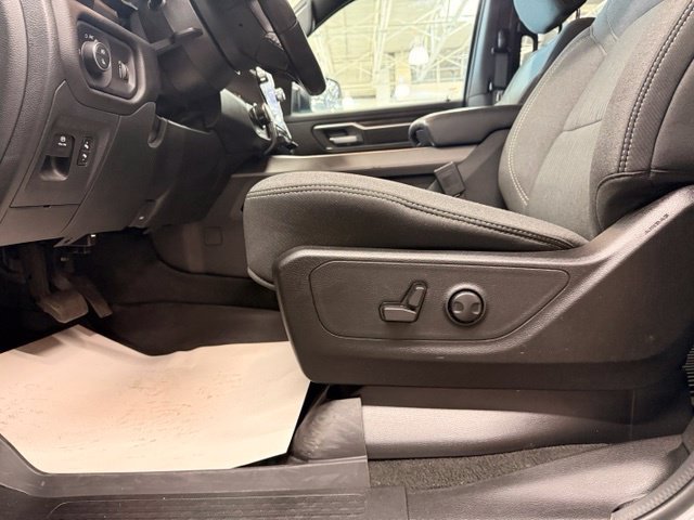 Used 2024 RAM 1500 Big Horn AWD/4WD image 9