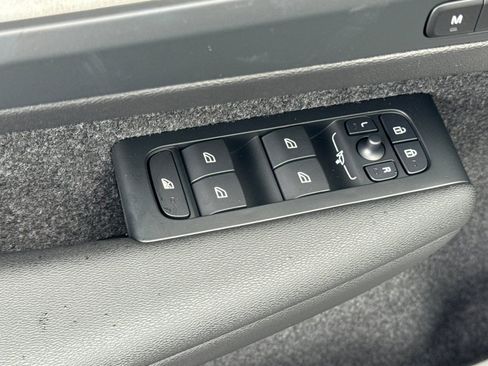 New 2026 Volvo EX40 Plus w/ Climate Package image 15