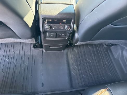 Used 2023 GMC Acadia AT4 w/ Technology Package image 14